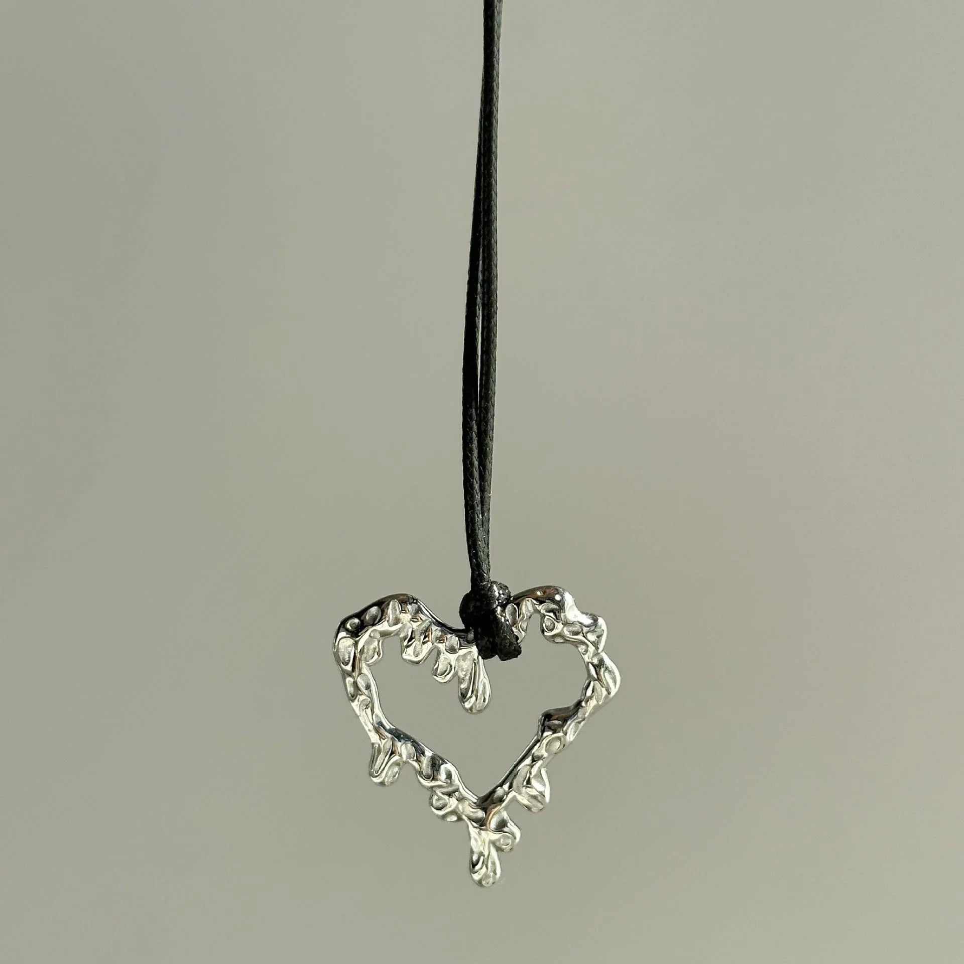 TINA HEART NECKLACE