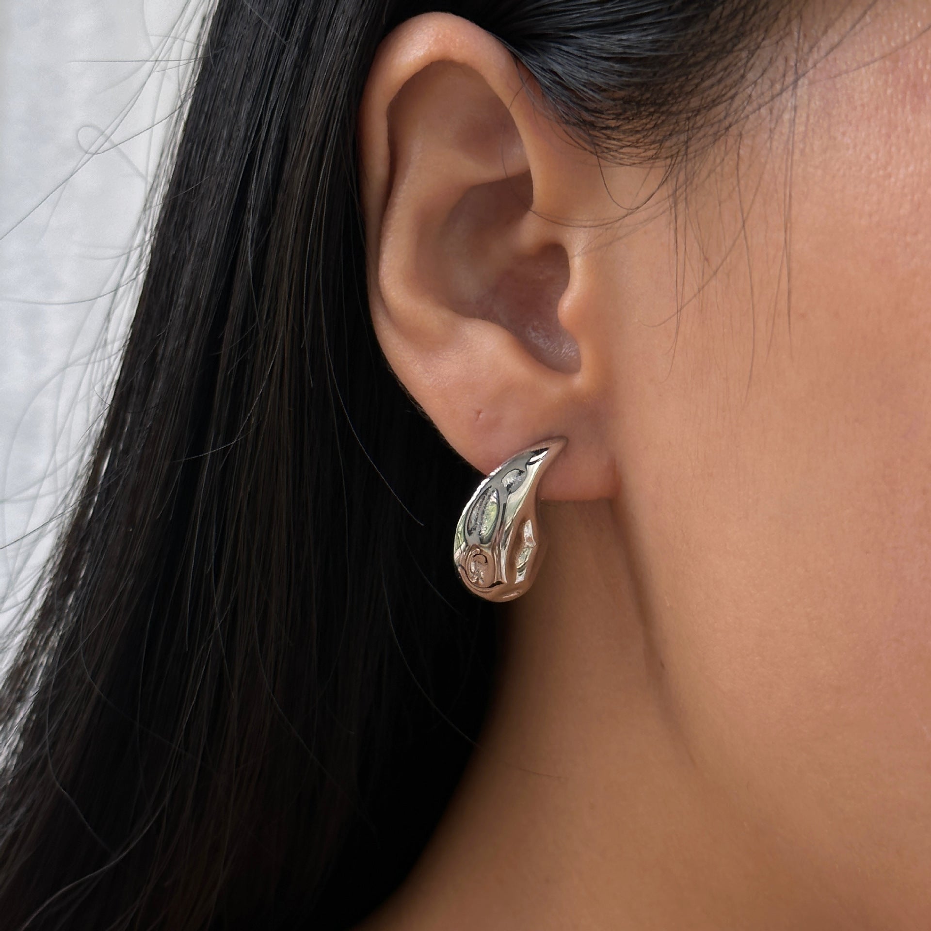 BUMPY TEARDROP EARRING - camillaboutiqueshop