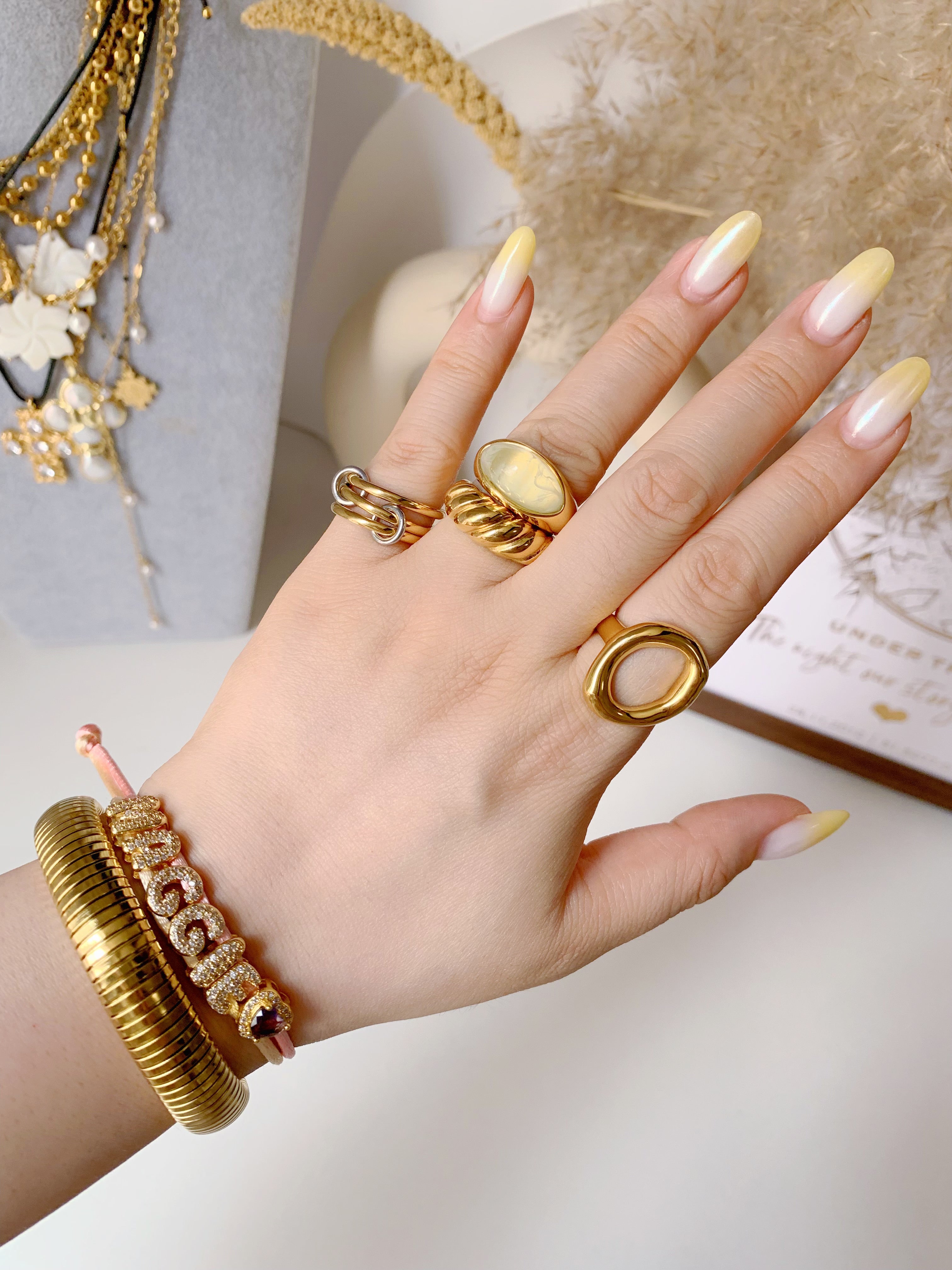 Aurora Interlock Stacking Ring - camillaboutiqueshop