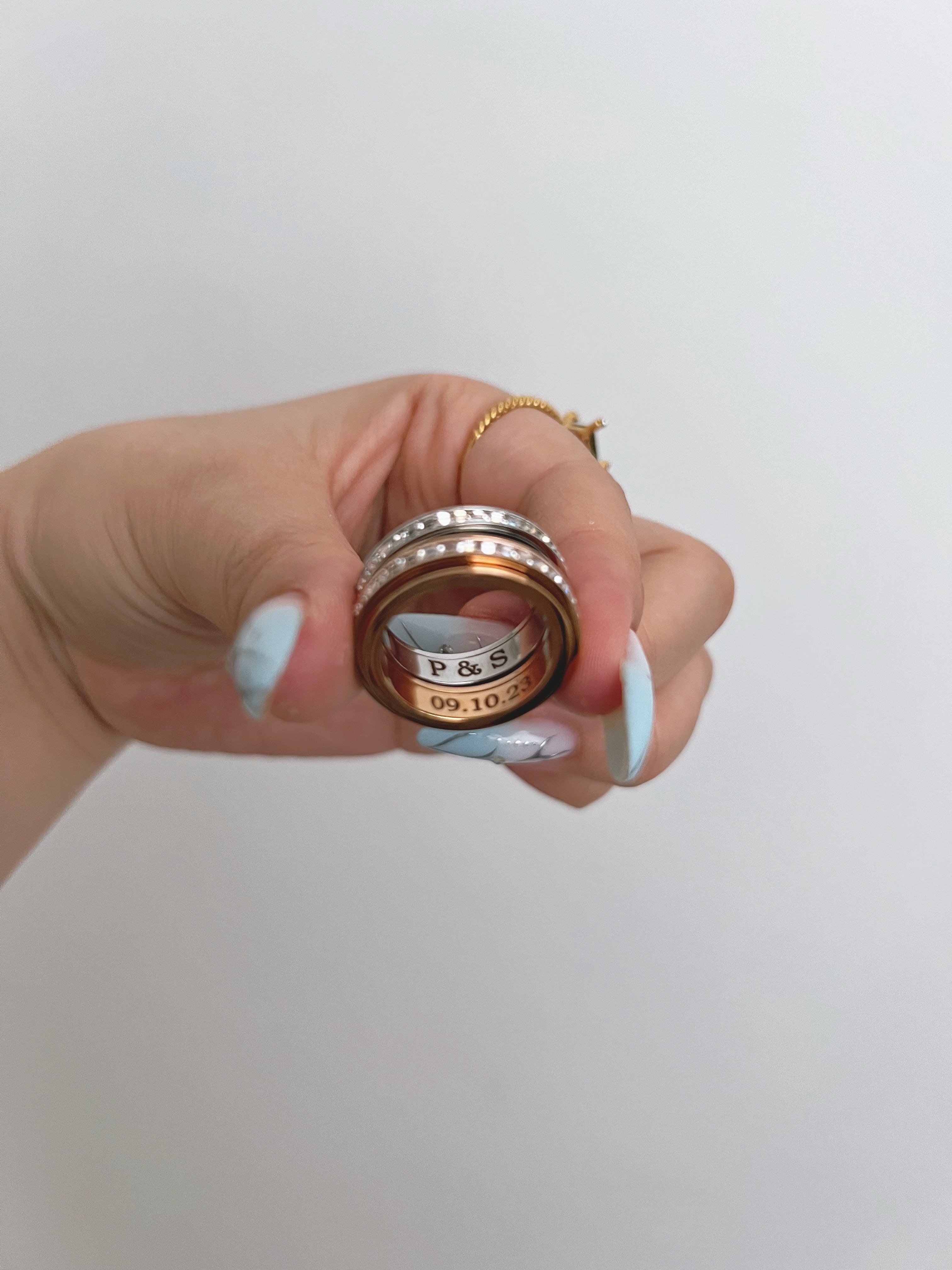 Crystal Statement Spinning Fidget Ring - camillaboutiqueshop