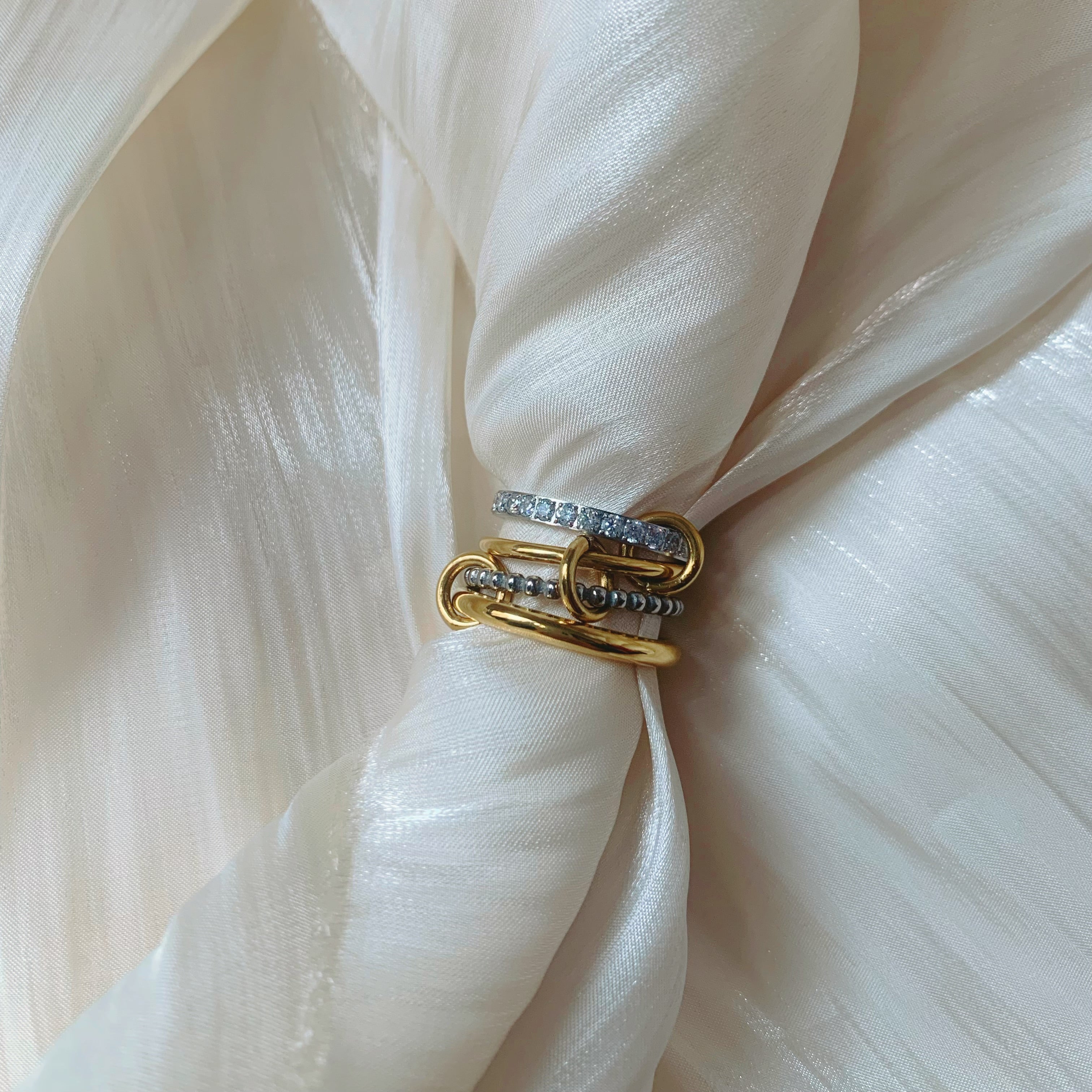 Sia Interlock Stacking Ring - camillaboutiqueshop
