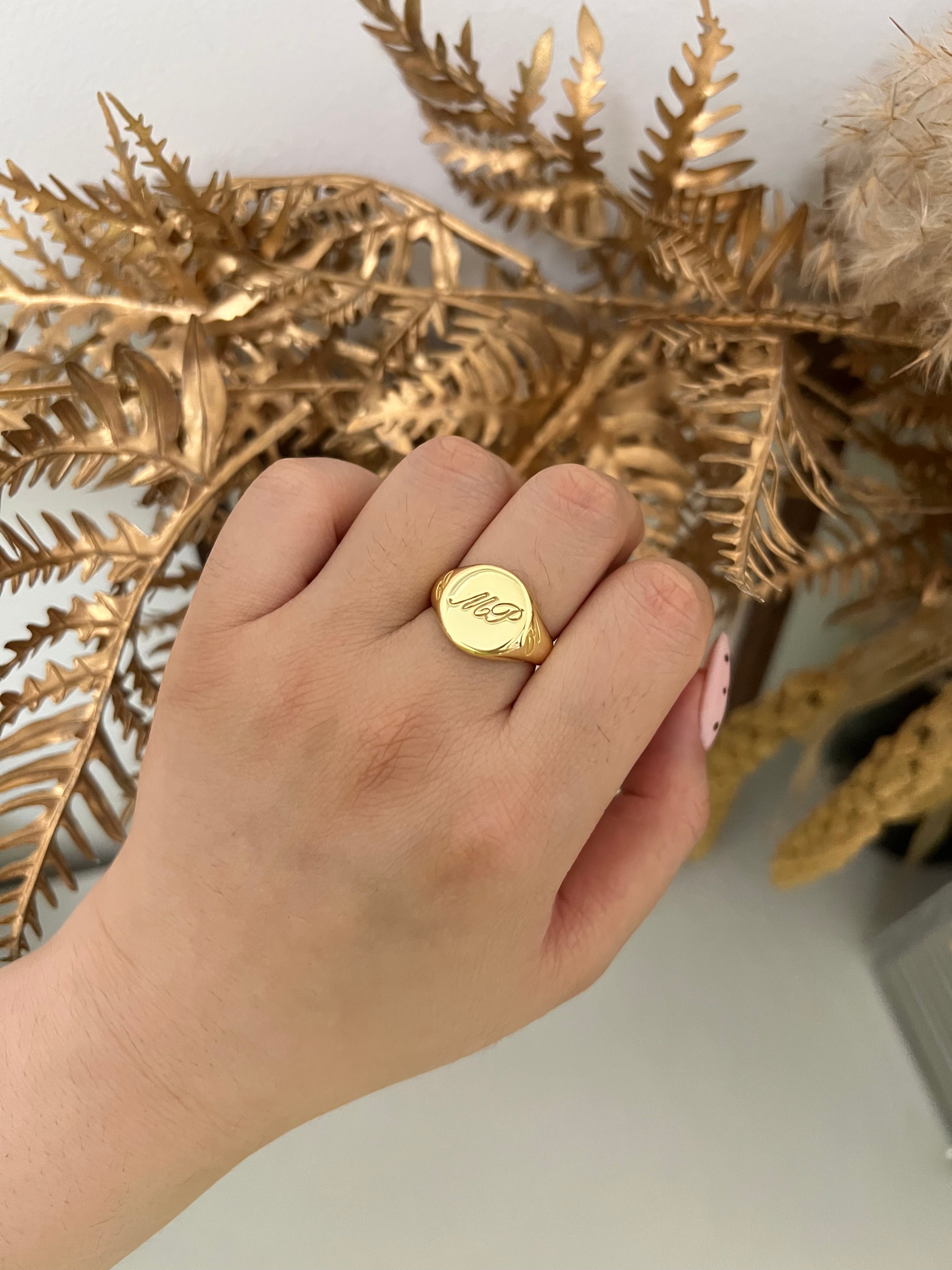 Custom Signet Ring -camillaboutiqueshop