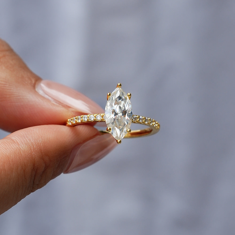 'VALENTINA' MOISSANITE RING -camillaboutiqueshop