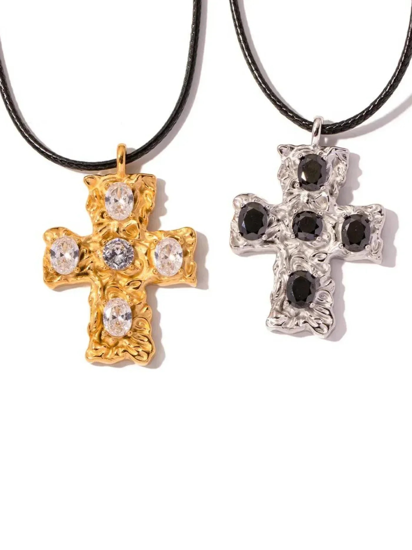 SPARKLING CROSS NECKLACE