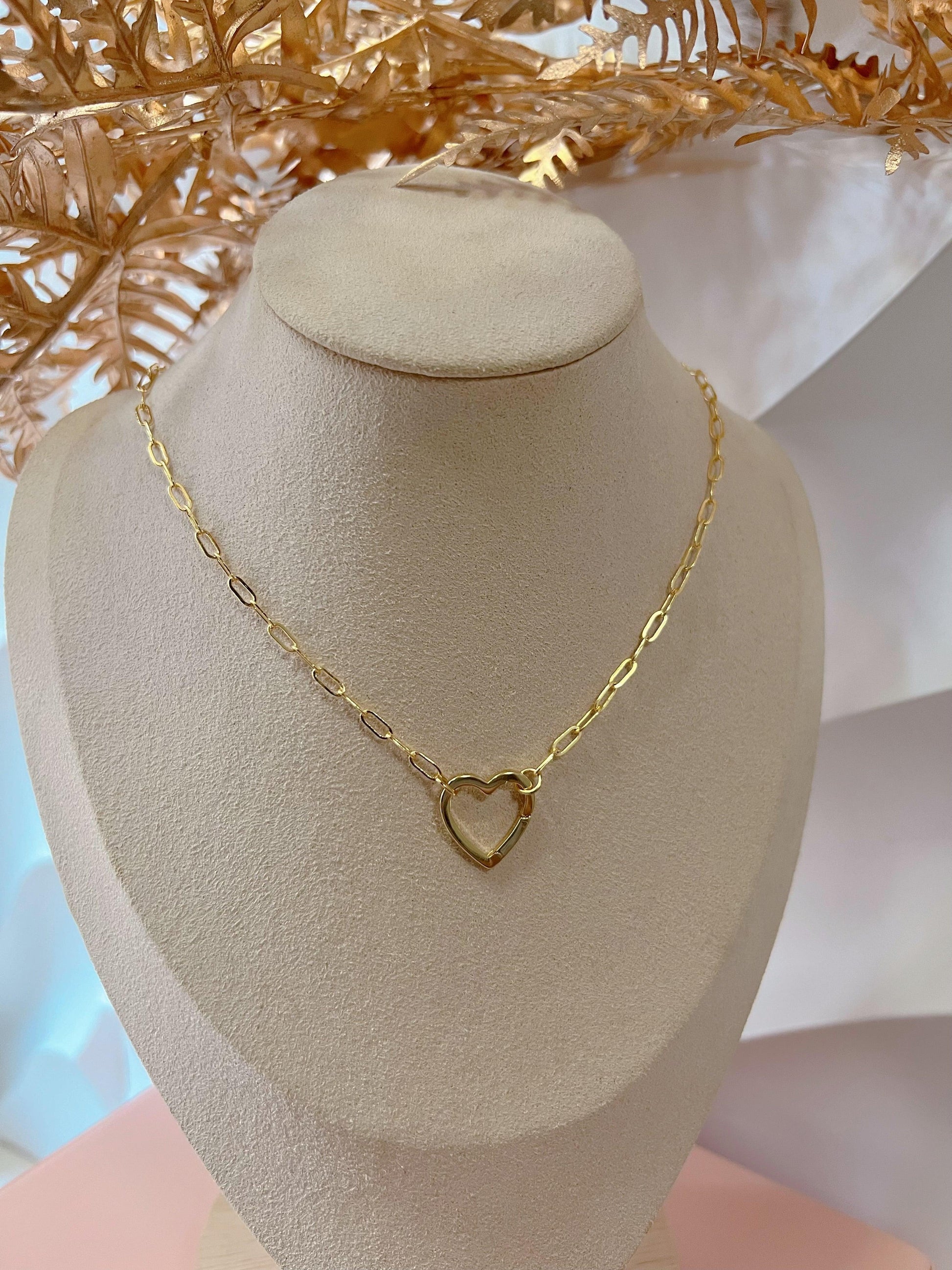 Base Paper Clip Heart Charm Necklace - Camillaboutiqueshop