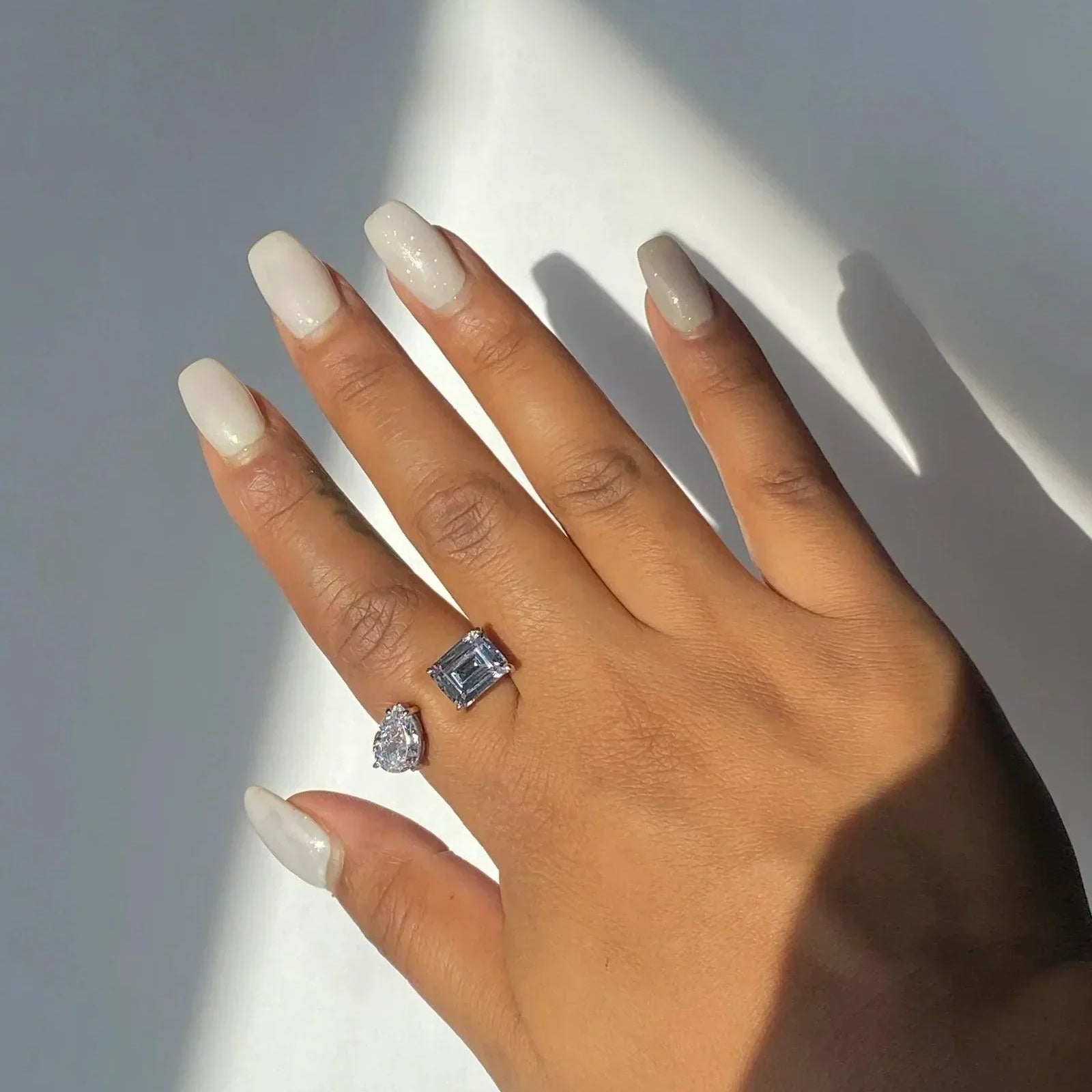 Emerald & Pear Split Shank Toi et Moi Ring - camillaboutiqueshop