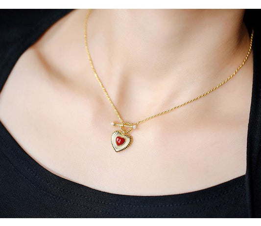 Helena Carnelian Heart Necklace - Camillaboutiqueshop