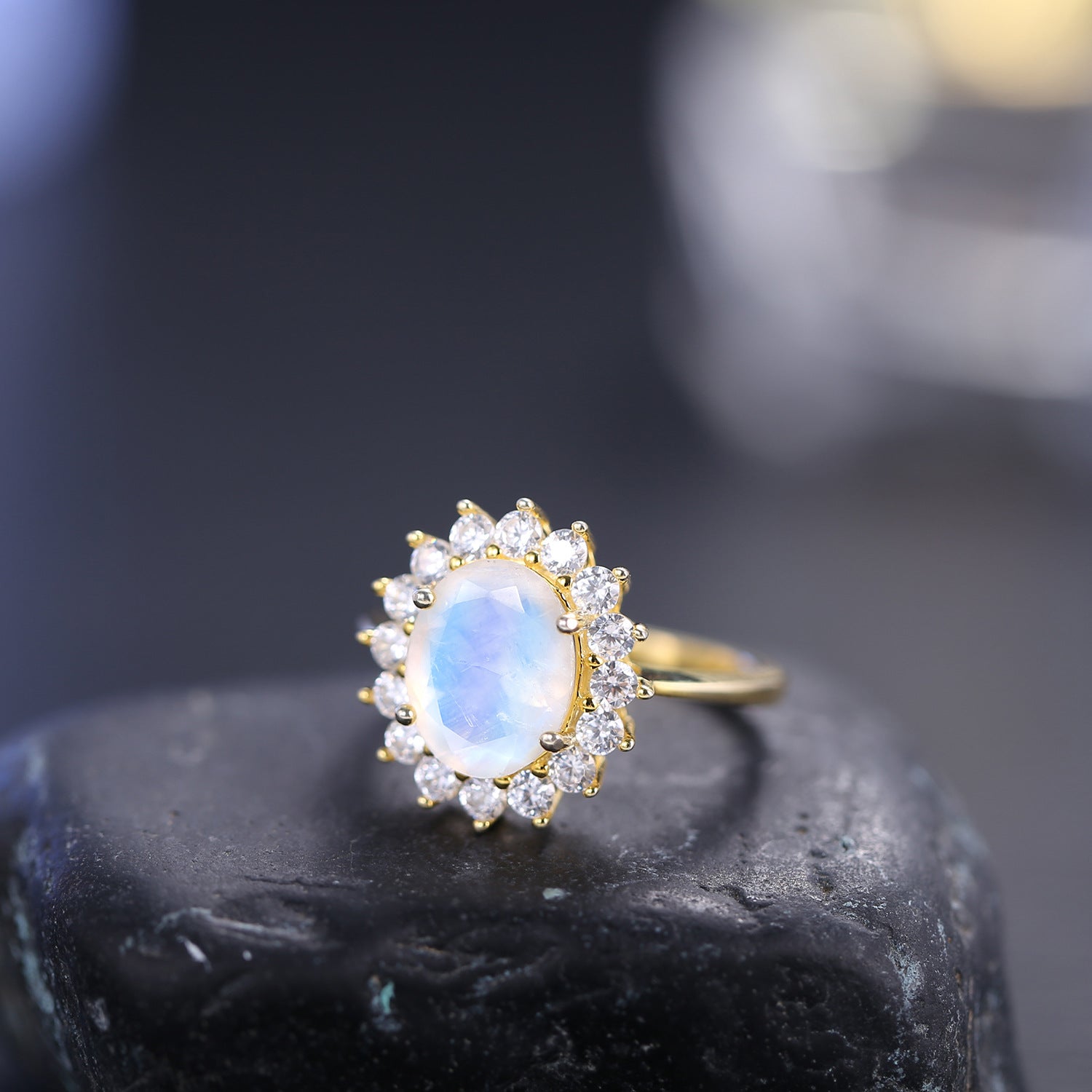 Moonstone Ring- Sunburst - Camillaboutiqueshop