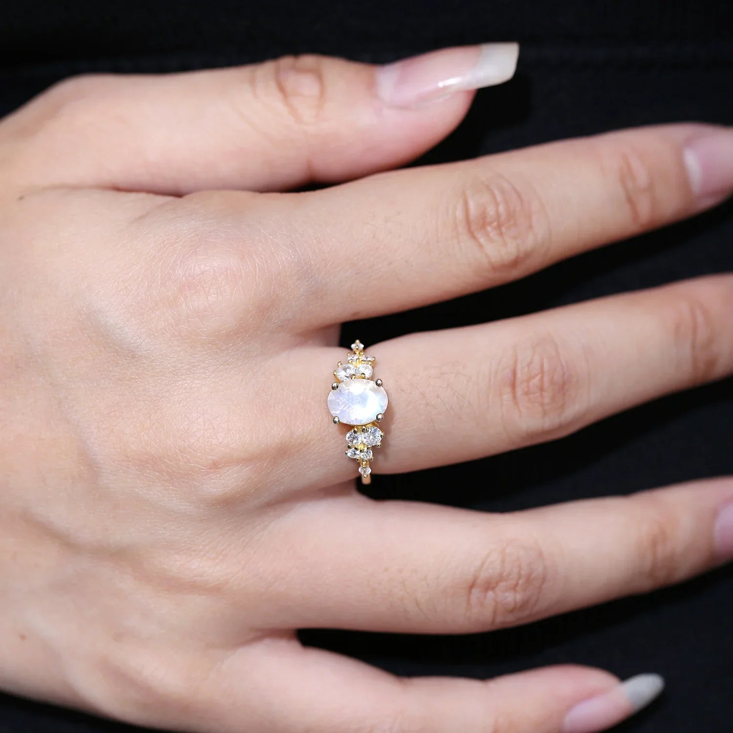 Oval Moonstone Ring - camillaboutiqueshop