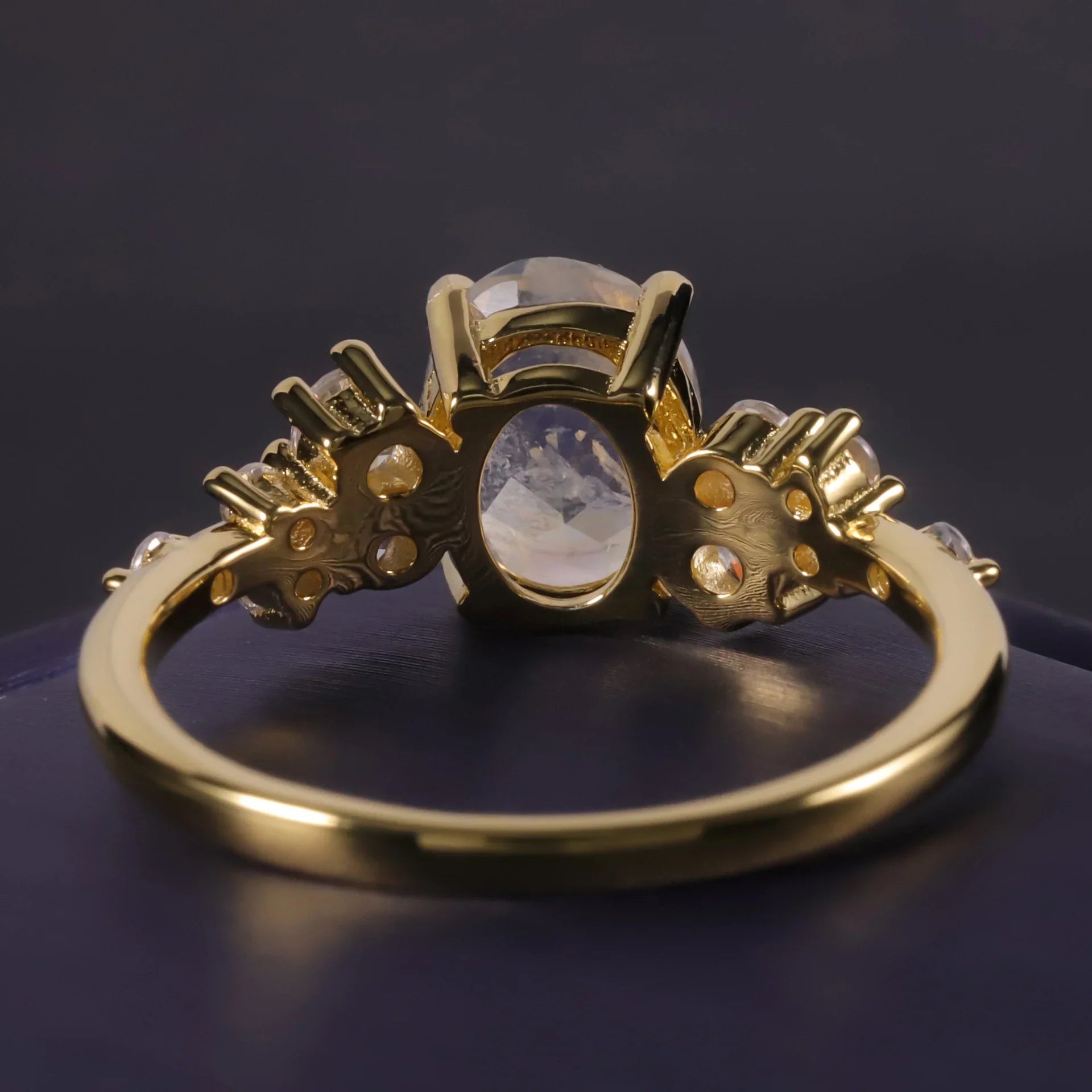 Oval Moonstone Ring - camillaboutiqueshop