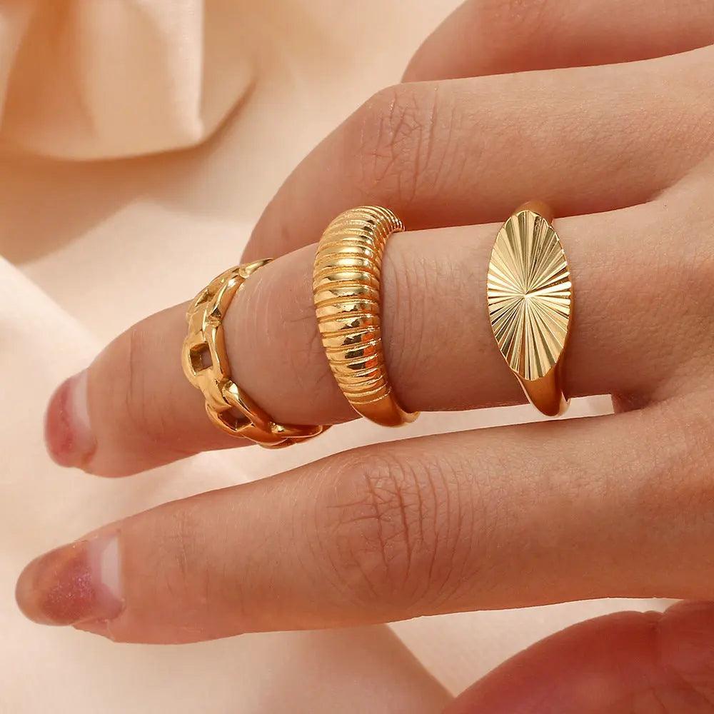 OVAL RAYS RING - Camillaboutiqueshop