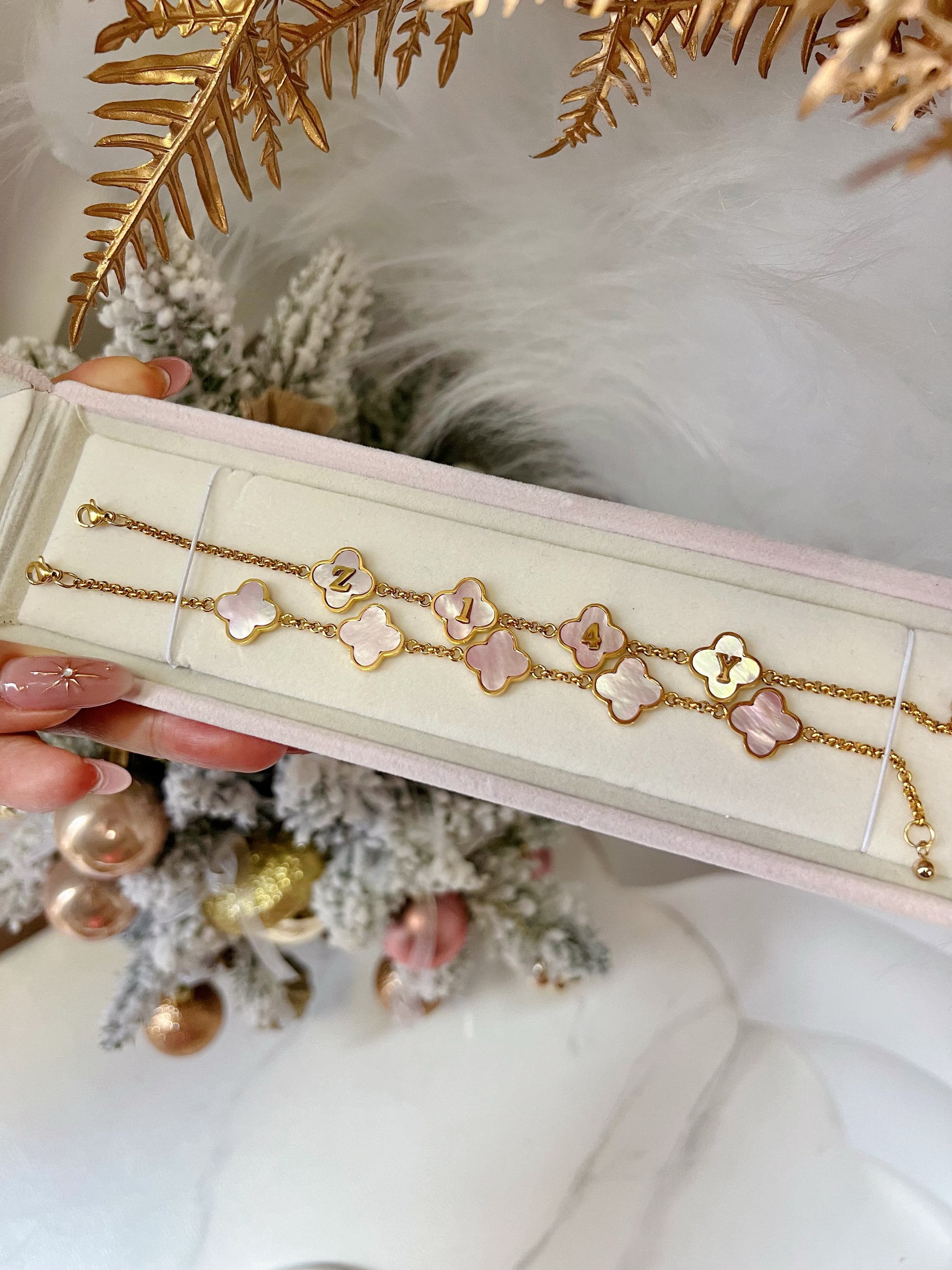 Pink Mother Of Pearl Clover Custom Name Bracelet - Camillaboutiqueshop