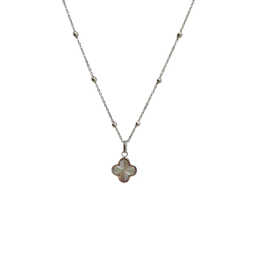 Textured Clover Necklace - Camillaboutiqueshop