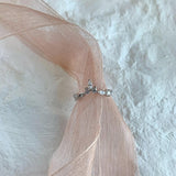White Gold Chic Thin V Shaped Stacking Band In Sterling Silver - camillaboutiqueshop