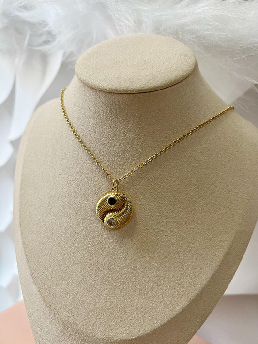 Yin Yang Necklace - Camillaboutiqueshop